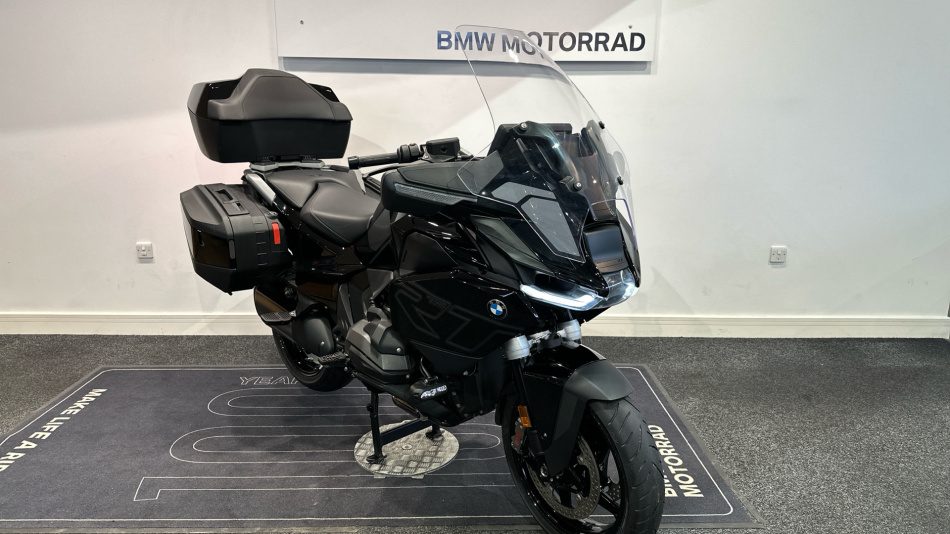 BMW R1300 RT LE (25MY)